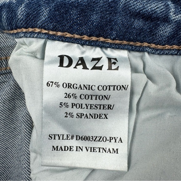 Daze High Rise Jeans - Picture 5 of 7